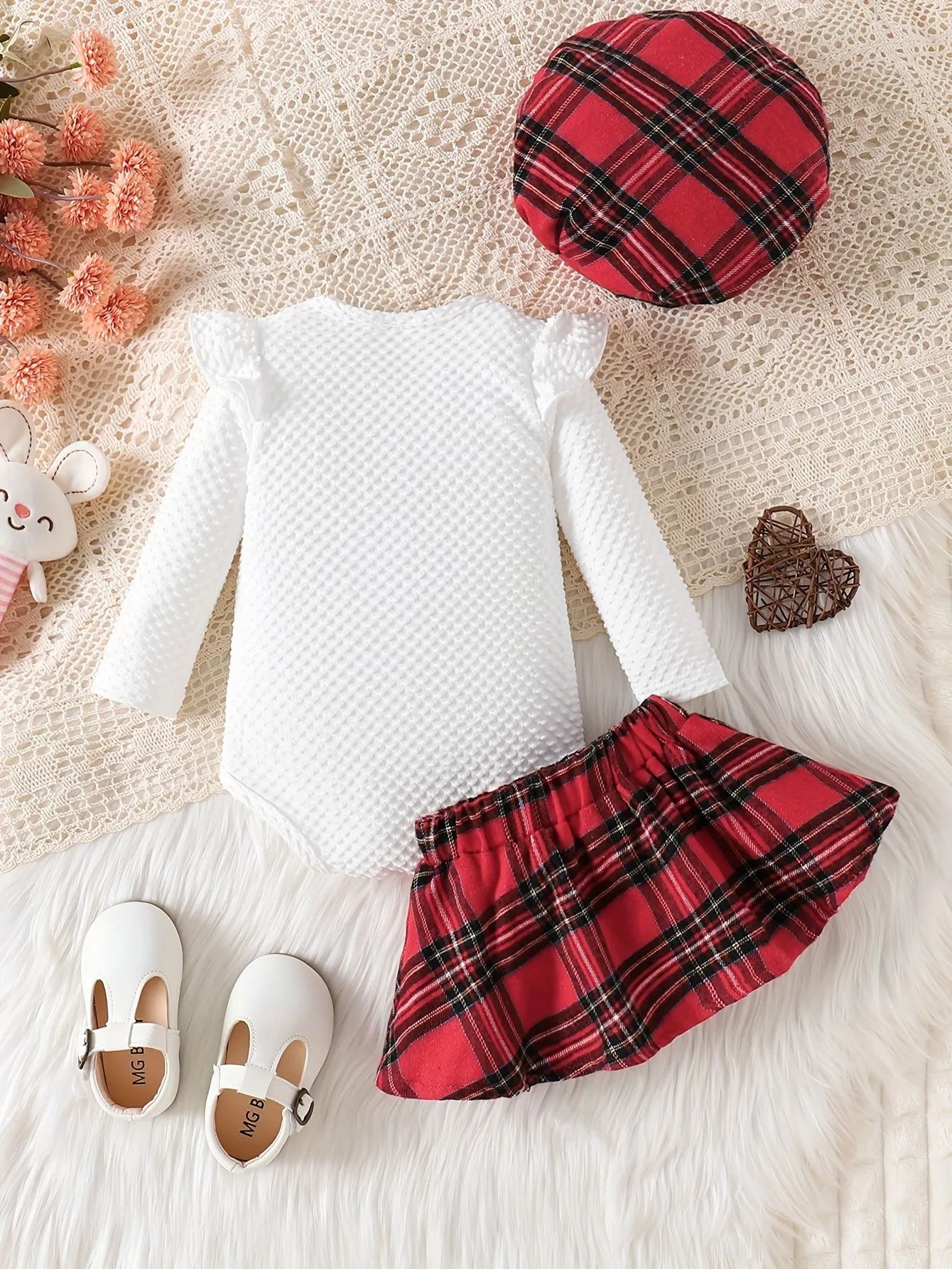 2-Pieces Baby's Preppy Style Bow Decor Ruffled Bodysuit   Hat   Plaid Pattern Skirt, Toddler & Infant Girl's Clothing Set For Fall Winter Christmas Party