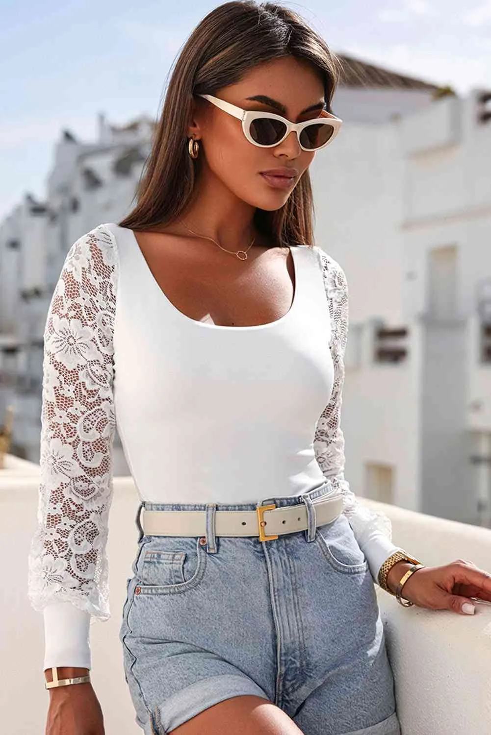 *APP EXCLUSIVE* Lace Scoop Neck Long Sleeve Bodysuit