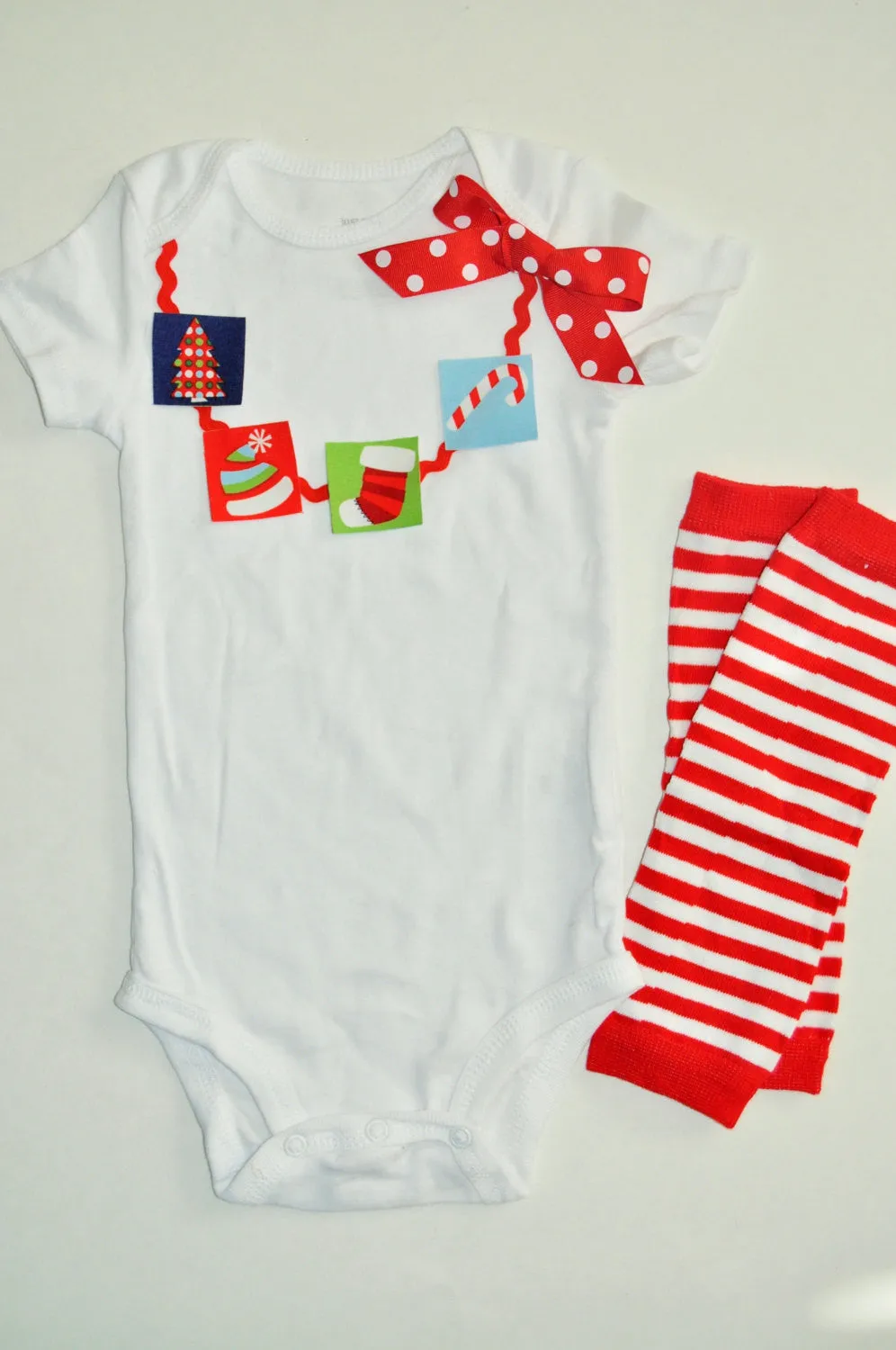 Baby girl/Toddler christmas present shirt/bodysuit, Holiday cake smash, christmas outfit, girl holiday, gift necklace and beads