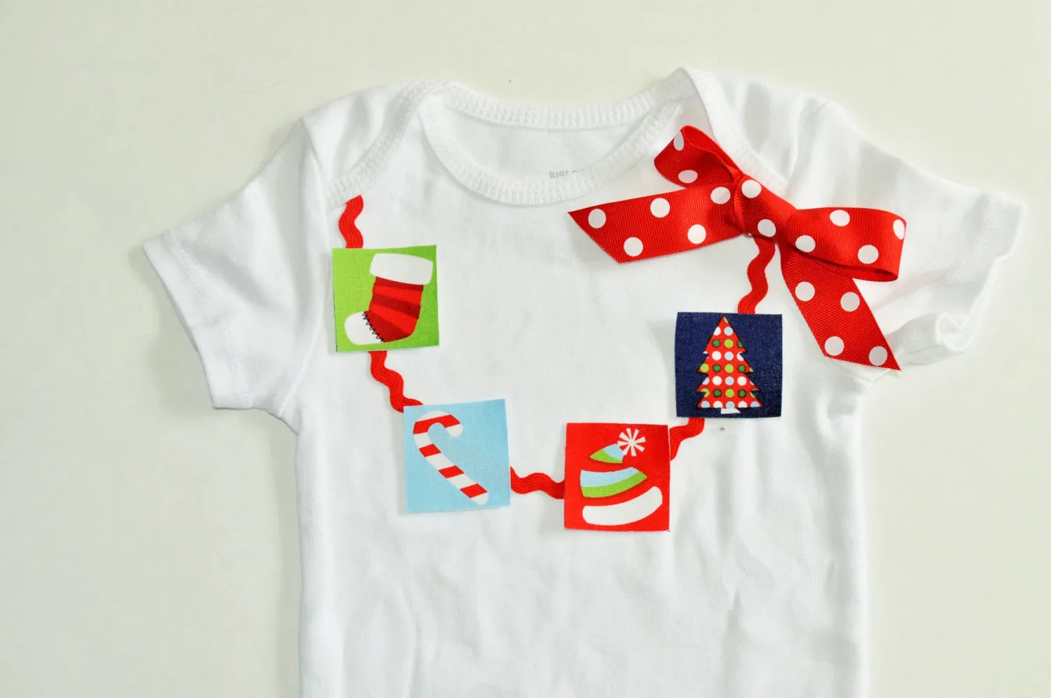 Baby girl/Toddler christmas present shirt/bodysuit, Holiday cake smash, christmas outfit, girl holiday, gift necklace and beads