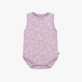 Cache-couche camisole mauve avec des fleurs rétro en jersey extensible, bébé || Purple bodysuit with straps with retro flowers in stretch jersey, baby