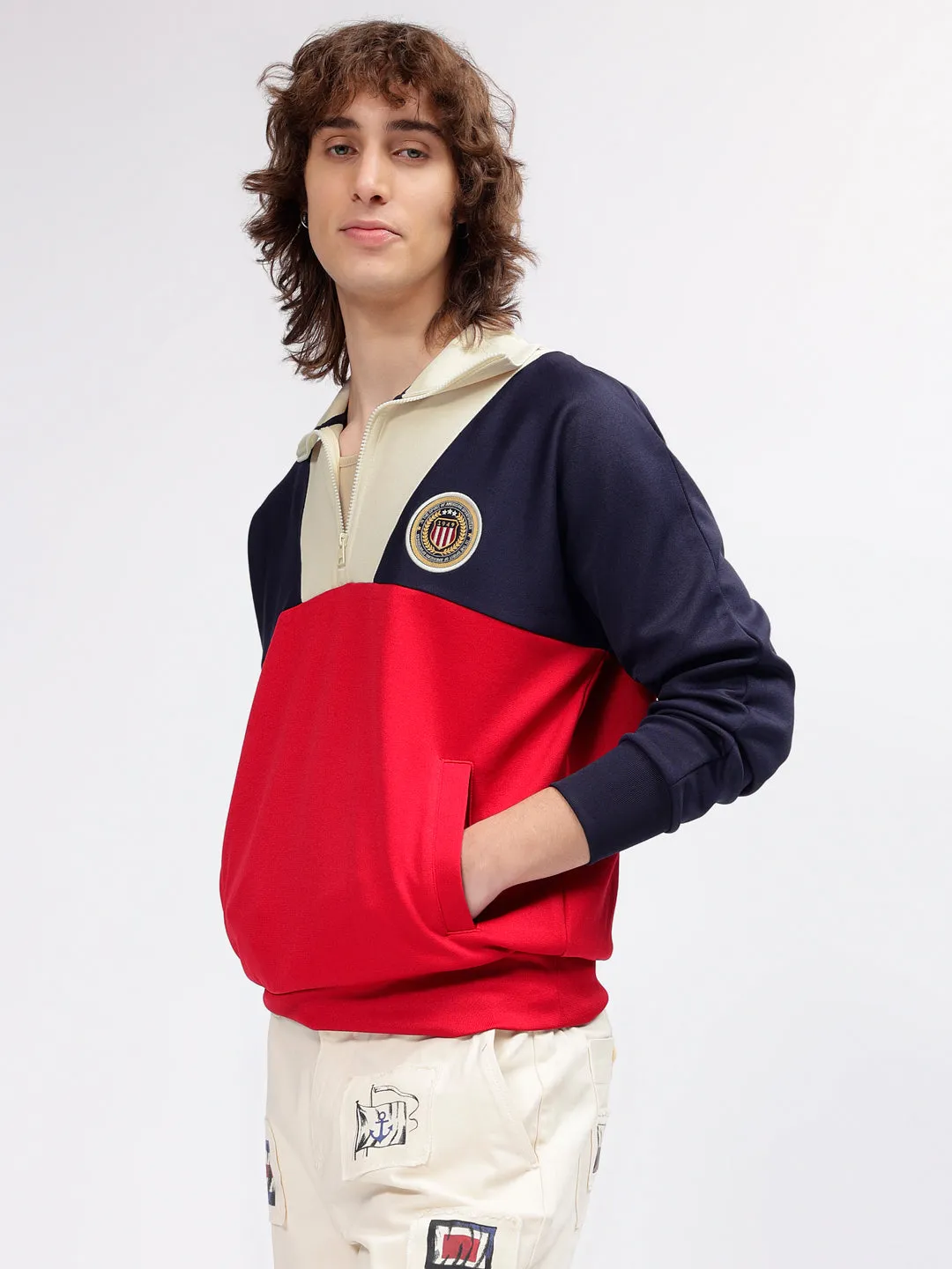 Gant Men Blue Colour blocked Spread Collar Full Sleeves Sweatshirt