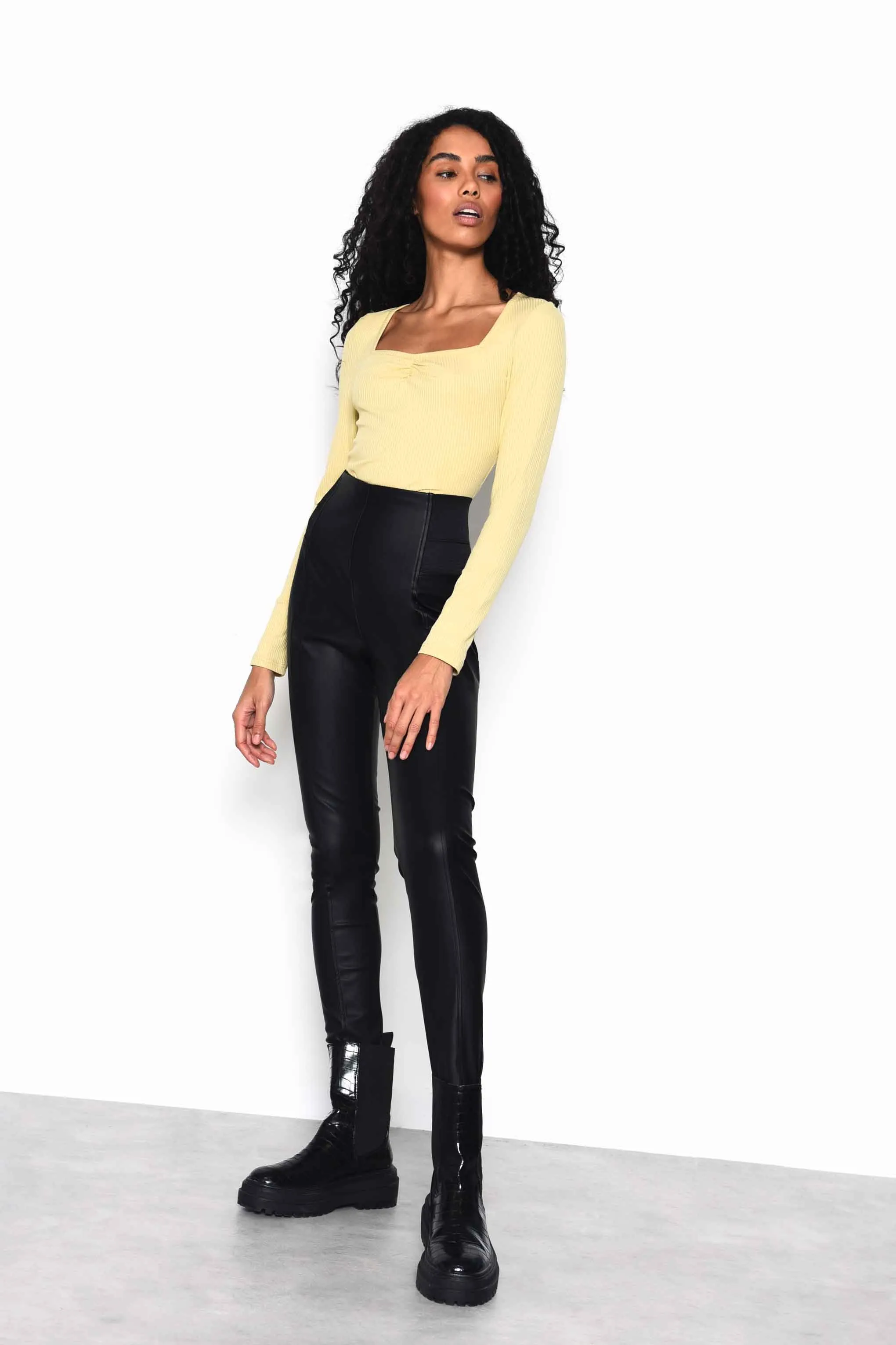 Glamorous Soft Yellow Sweetheart Neckline Long Sleeve Bodysuit