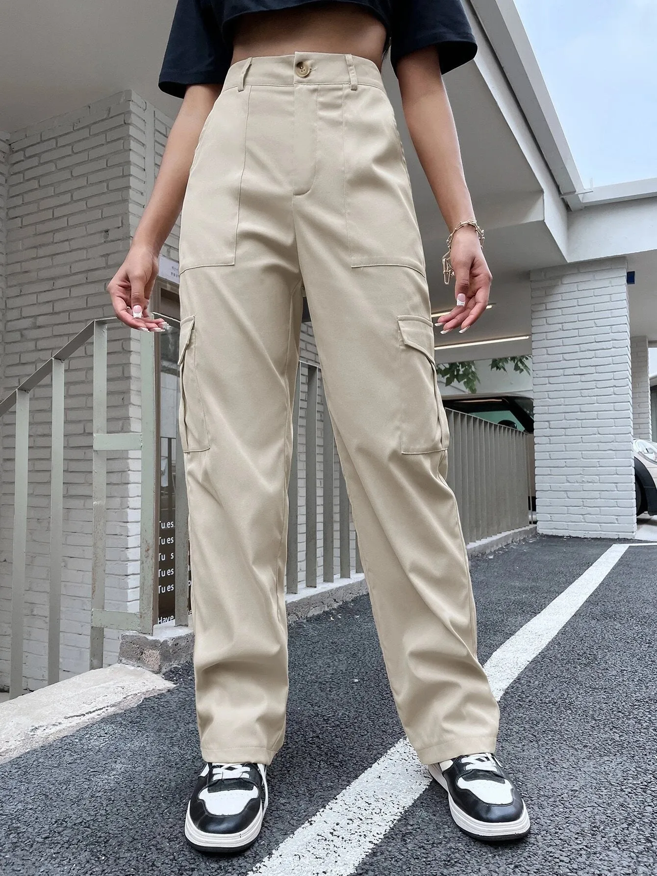 High Length Flap Pocket Side Cargo Pant