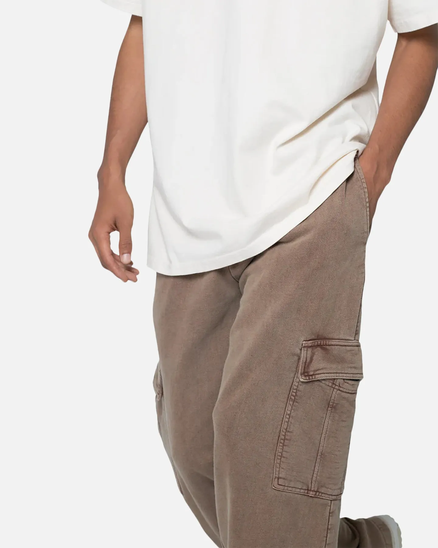 MNML Washed Relaxed Cargo Sweatpants Brown