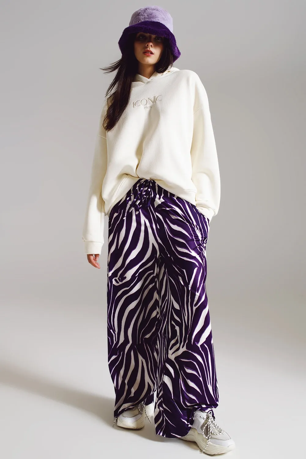 Straight Pants with zebra print in Purple and White