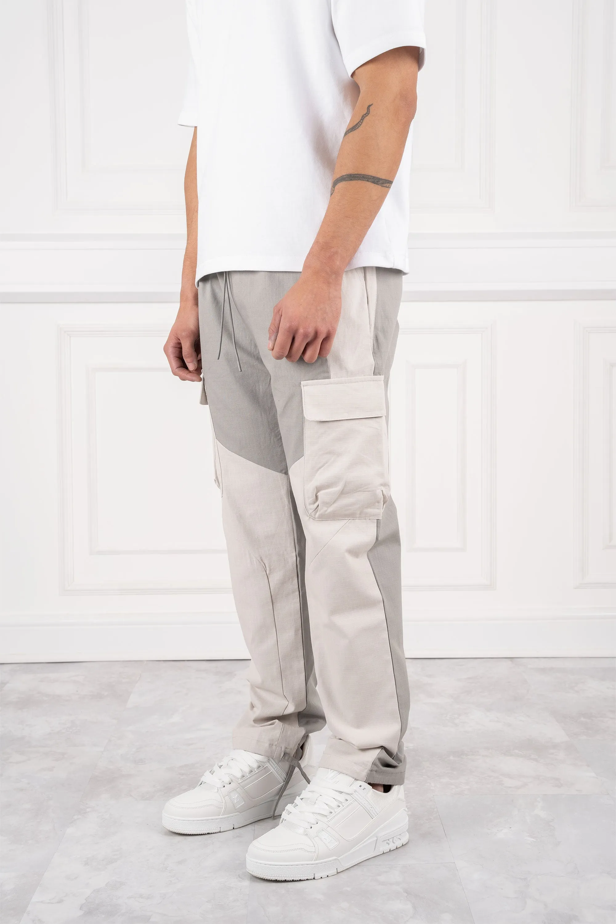 Terrain Panel Cargo Pants - Grey