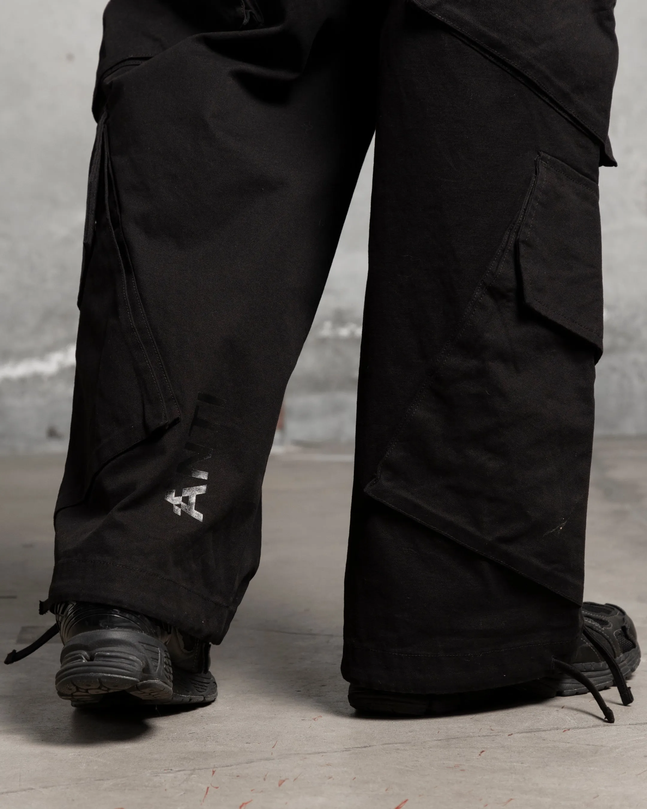 The Anti Order Hurtlocker Parachute Pants Black