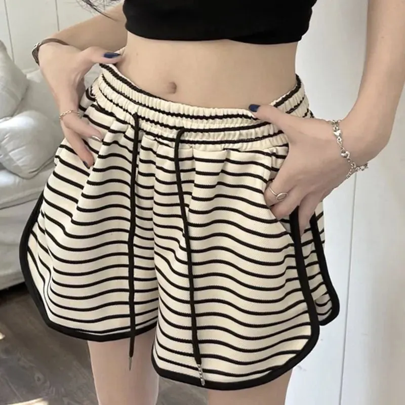 Women's Versatile Casual High Waist Striped Elastic Waist Shorts